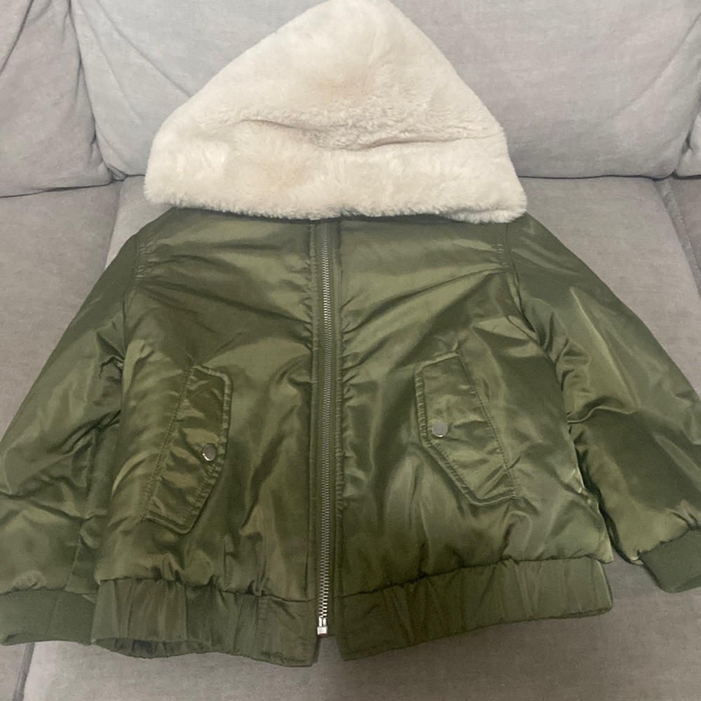 Zara girls reversible jacket size 6 or 7.